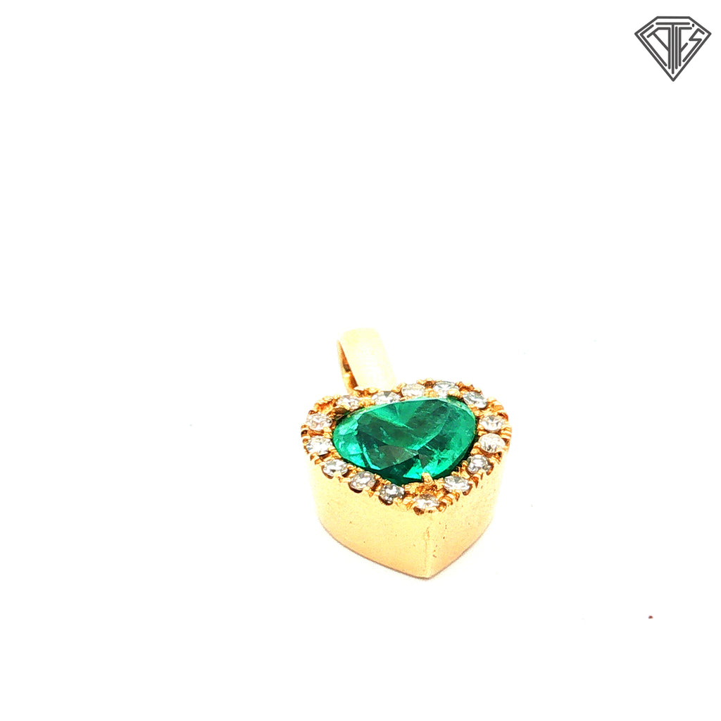 18k Yellow Gold  3.25ct Columbian Emerald Heart Shaped /.40ct Round Single Cut Diamond Heart Pendant