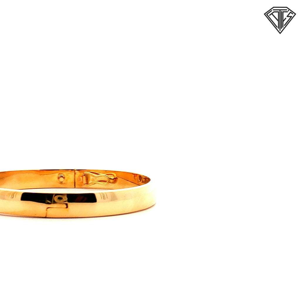 18k Yellow Gold Oval Shaped Bangle Bracelet 6mm 11.7 gram