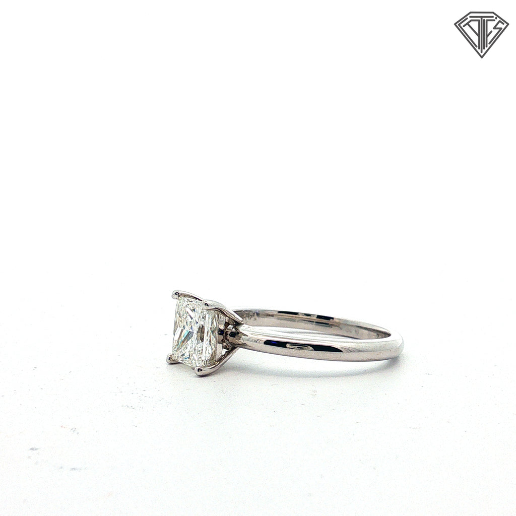 14k White Gold 1.51ct I VS2 Rectangular Modified Brilliant Diamond Solitaire Engagement Ring Size 7.5 Certified By GIA # 2221470090
