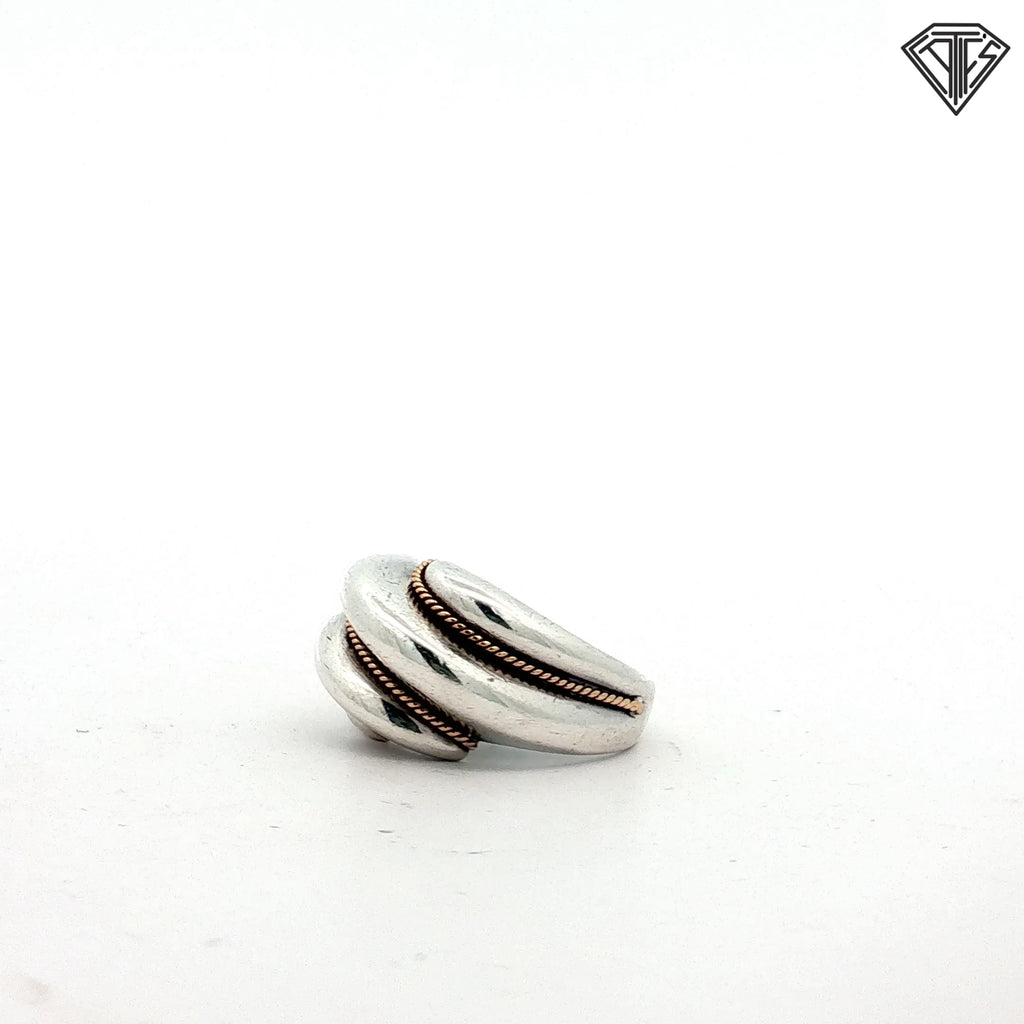 Pre-Loved Tiffany & Co. 18K Yellow Gold and Silver Wavy Dome Ring Size 5.5