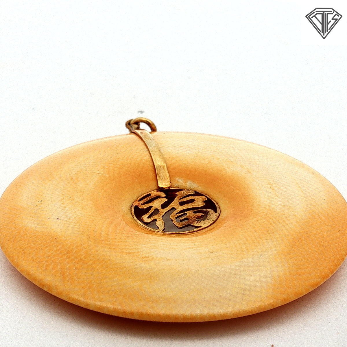 14k Yellow Gold Chinese "Fu"(Meaning Good Fortune) Bone Disc Pendant Vintage 2.25 inches