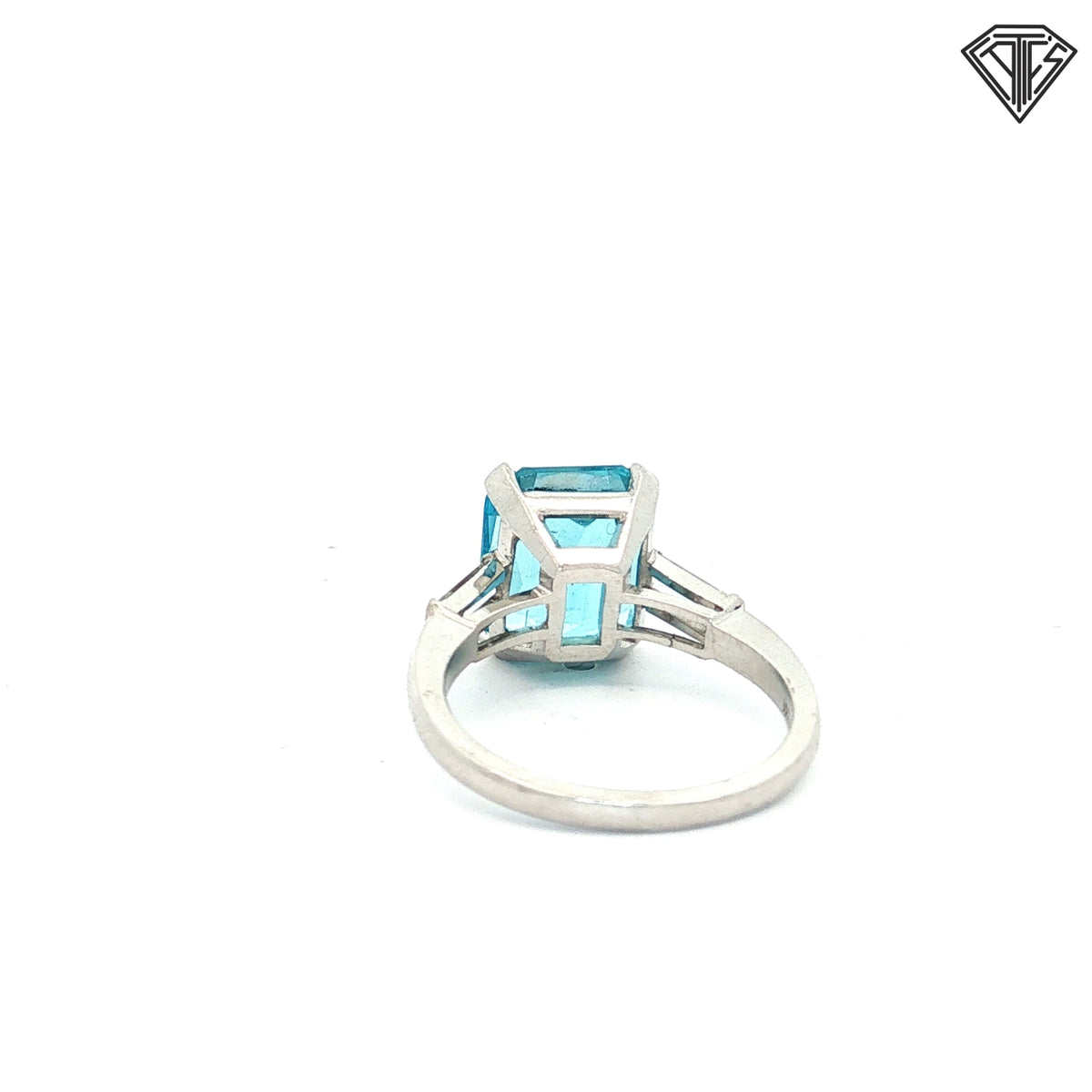 Platinum 4.17ct Octagonal Aquamarine / .25ct  E / F VS1 (2) Banquette Diamond Ring  Size 5  Certificated By GIA #5241083159