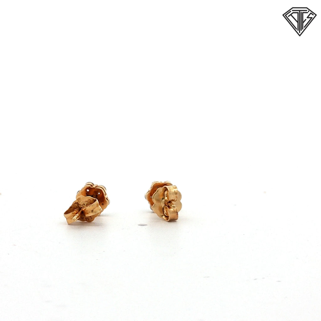 14k Yellow Gold .30ct H SI1 Round Diamond Flower Cluster Stud Earrings