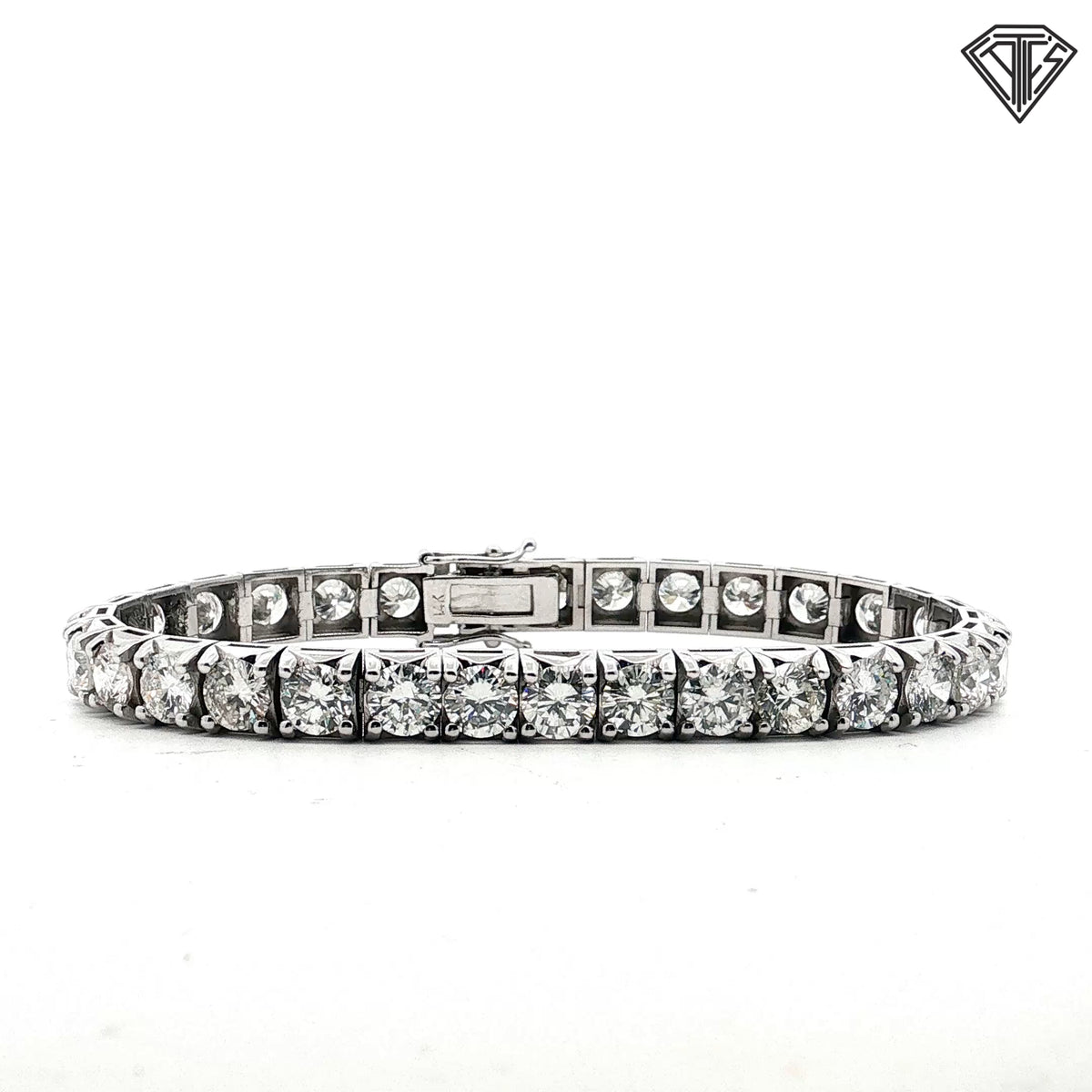 14k White Gold 15.53ct G /J  VS2/ I1 (32) Round Diamond Tennis Bracelet