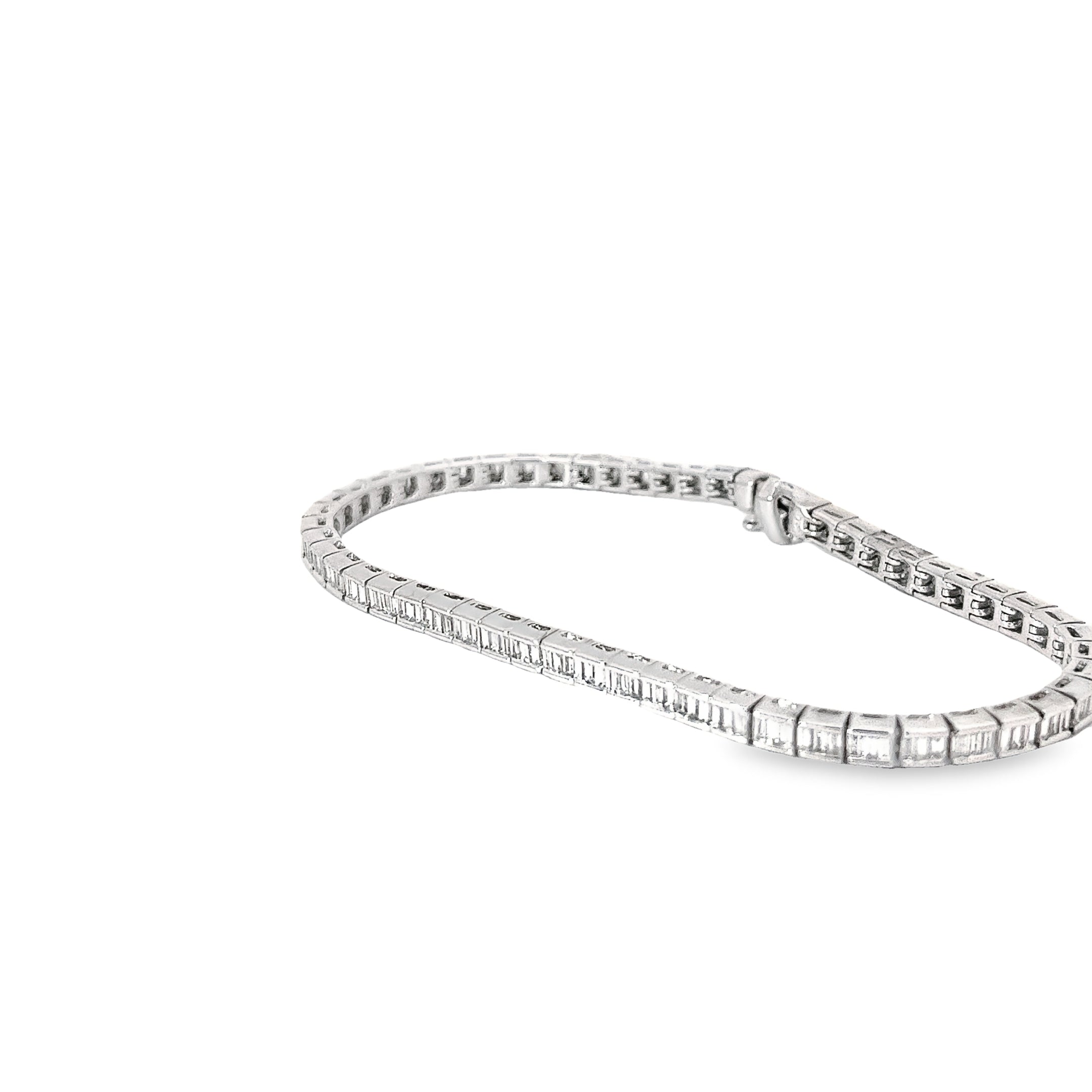 18K WHITE GOLD 3.31CT EVS1 BAGUETTE DIAMOND TENNIS BRACELET