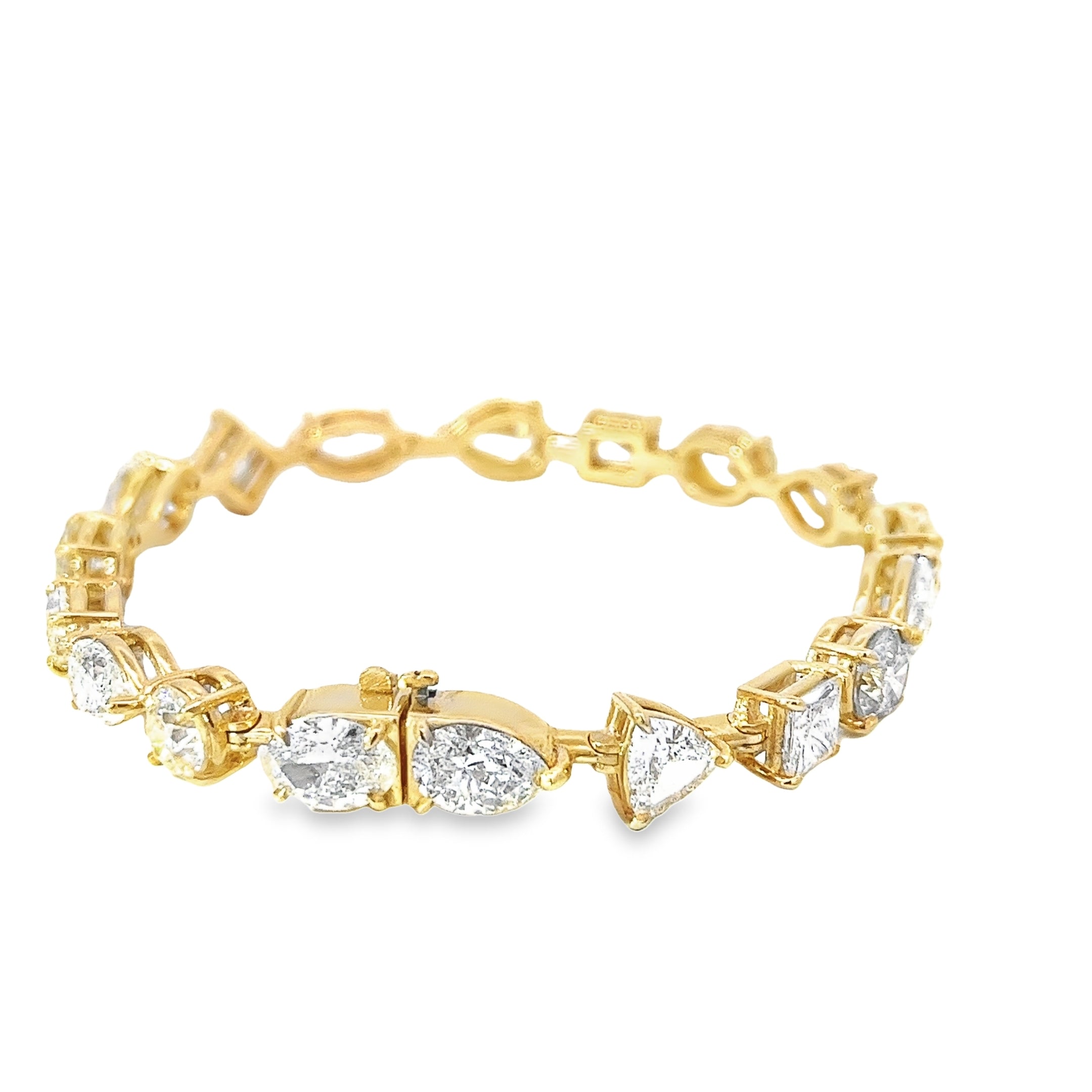 18KY 16.65CT IJ VS2/SI1 MULTIPLE SHAPE DIAMOND BRACELET