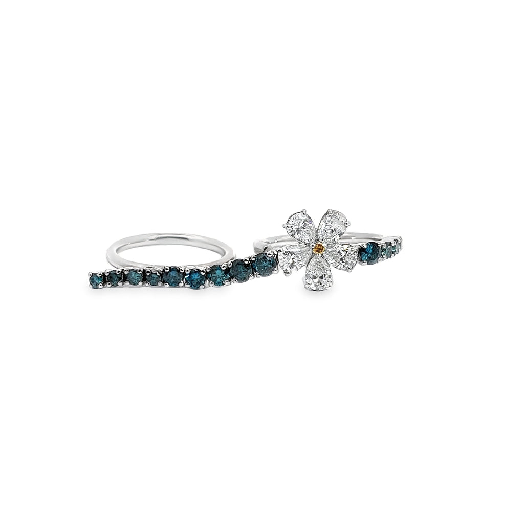 18k White Gold 1.65ct F VS2 Pear Shape Diamond and 1.45 Round Blue Diamond Fashion 2 finger ring