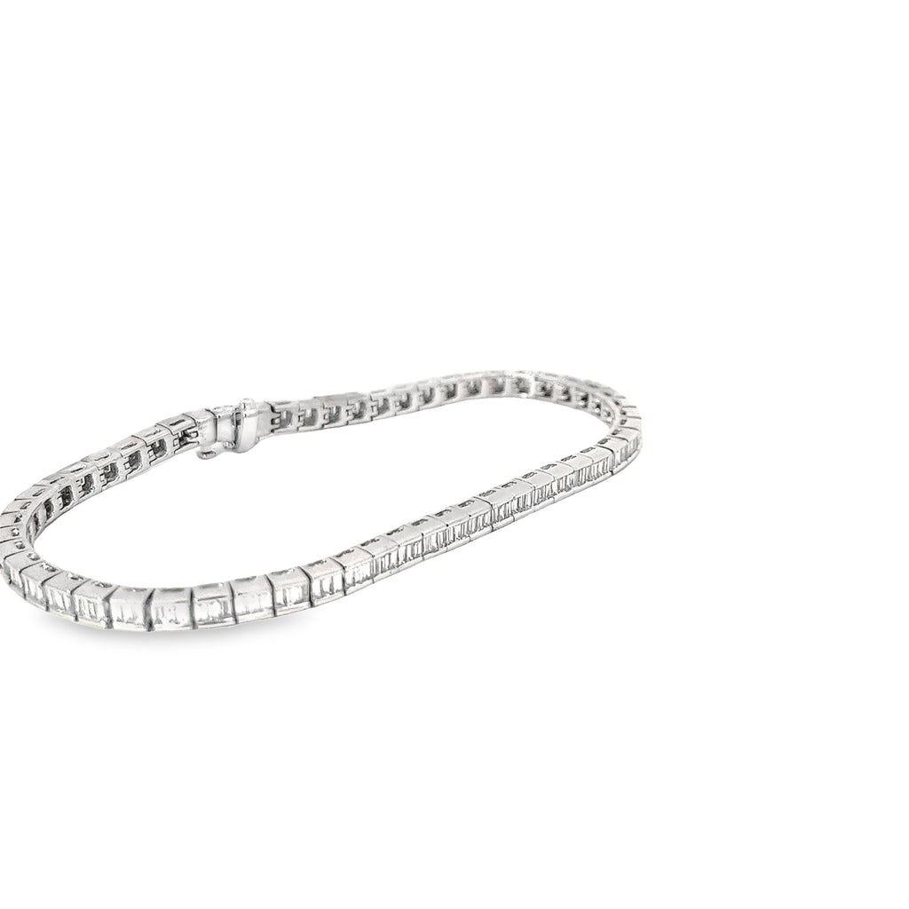 18K WHITE GOLD 3.31CT EVS1 BAGUETTE DIAMOND TENNIS BRACELET