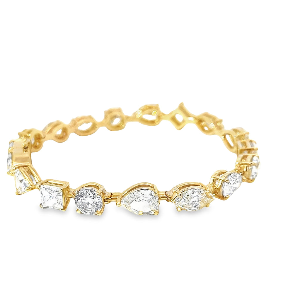 18KY 16.65CT IJ VS2/SI1 MULTIPLE SHAPE DIAMOND BRACELET