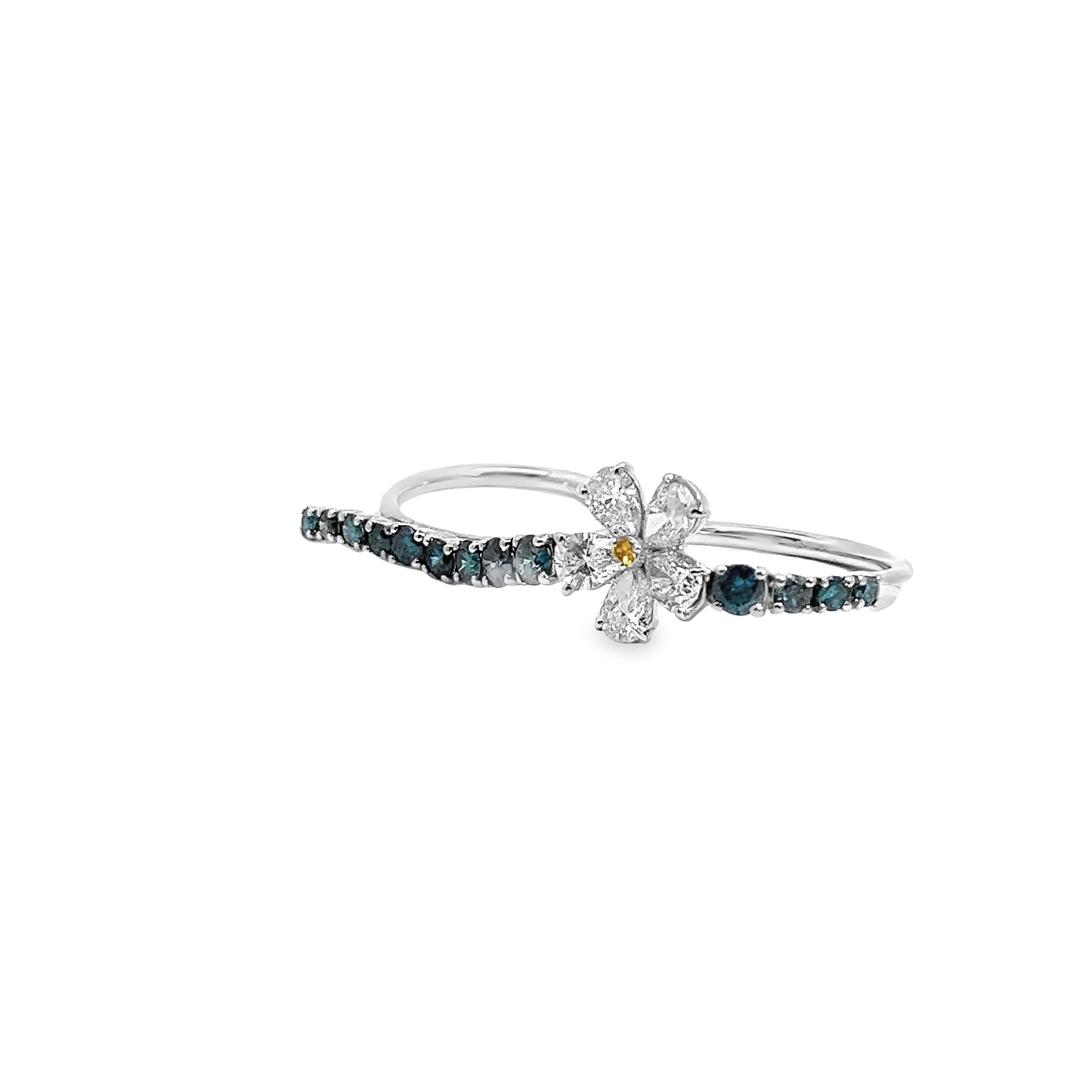 18k White Gold 1.65ct F VS2 Pear Shape Diamond and 1.45 Round Blue Diamond Fashion 2 finger ring