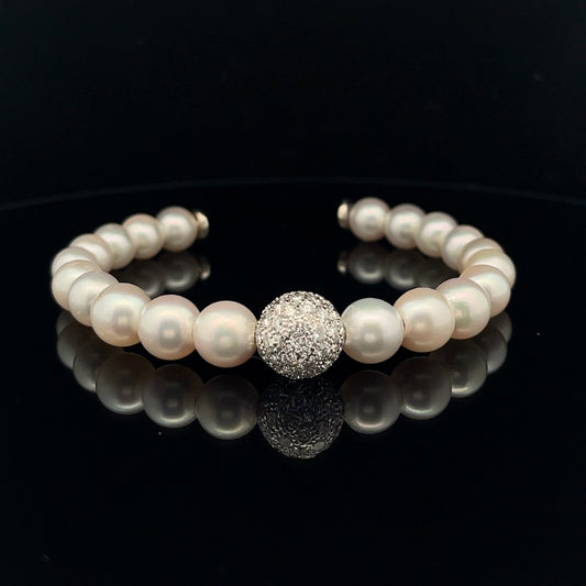 18k White Gold .90ct F VS2 Round Diamond and Fresh Water White Pearl Bracelet 8.5mm