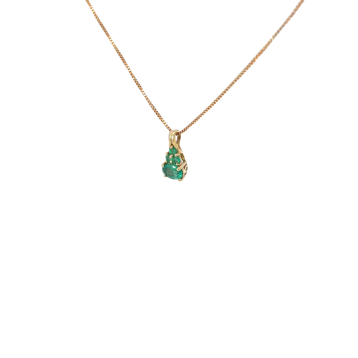 14k Yellow Gold 1.00ct Total Weight of Oval and Round Colombian Emerald Necklace
