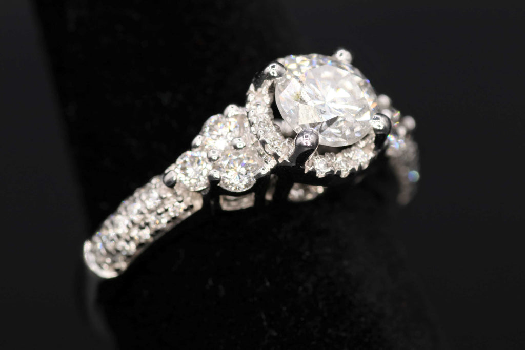 Ladies 14k white gold Diamond Cluster ring