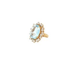 14k Yellow Gold 15.00ct Oval Shape Aquamarine and 2.00ct F VS2 Round Diamond Ring