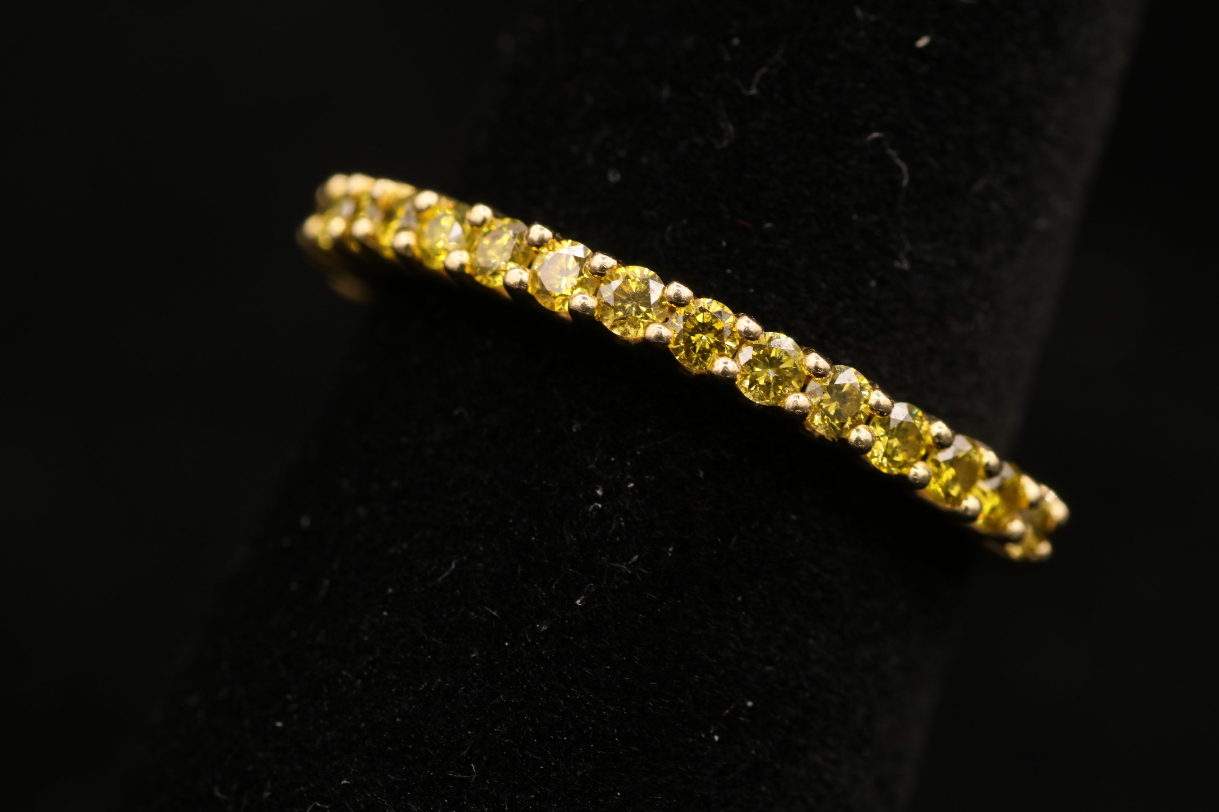 Ladies 14k yellow gold diamond eternity ring