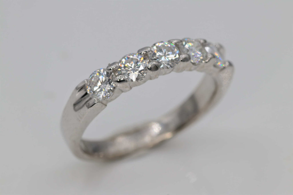 Ladies 14k white gold diamond shared prong wedding ring