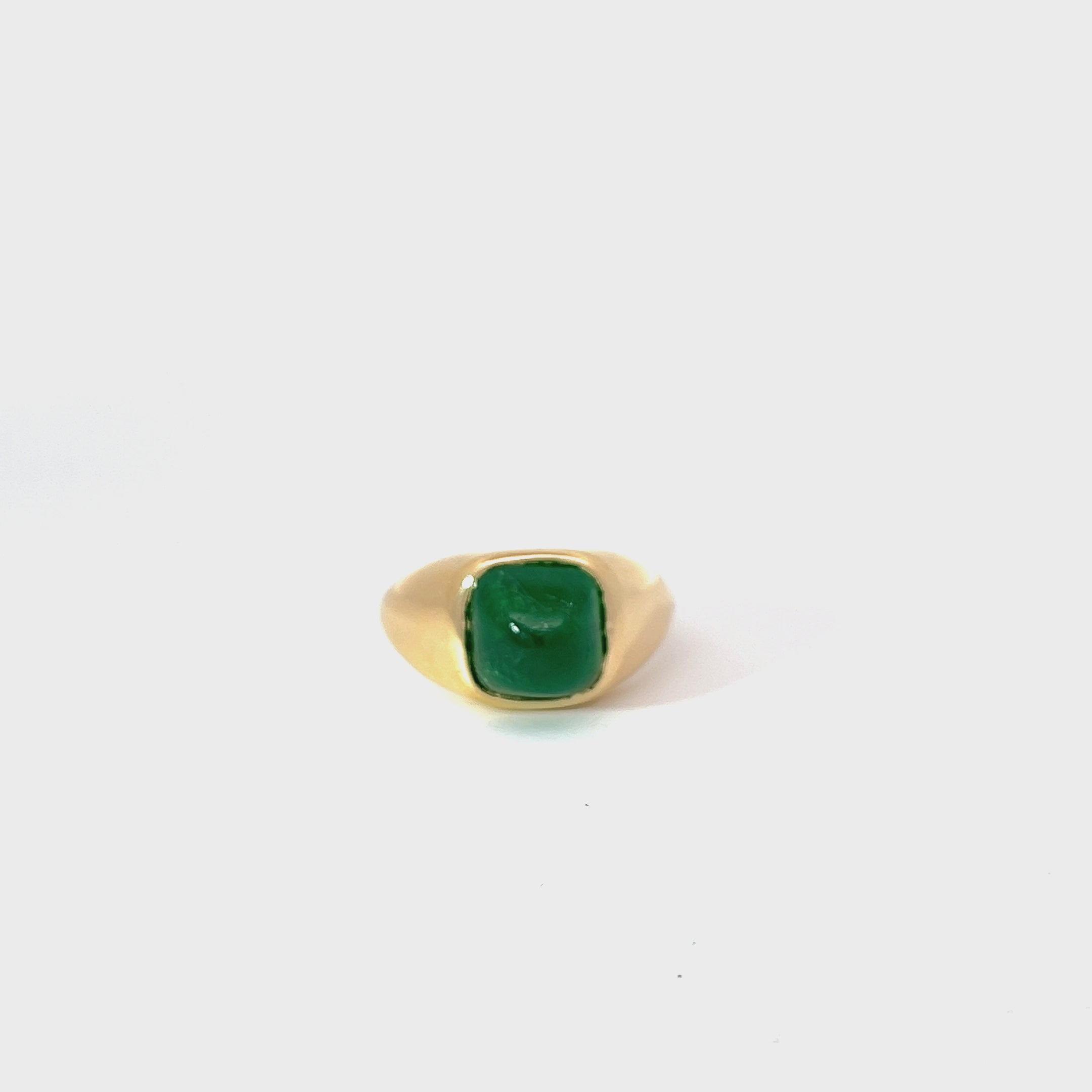 18K YELLOW GOLD 4.06CT CABOCHON COLOMBIAN EMERALD CUSHION CUT PYRAMID RING