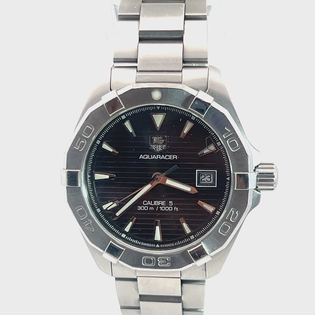 Pre-Owed Tag Heuer Aqua Racer 300m Caliber 5 /41mm / Automatic/ Date/ White Marker/ Gray Dial