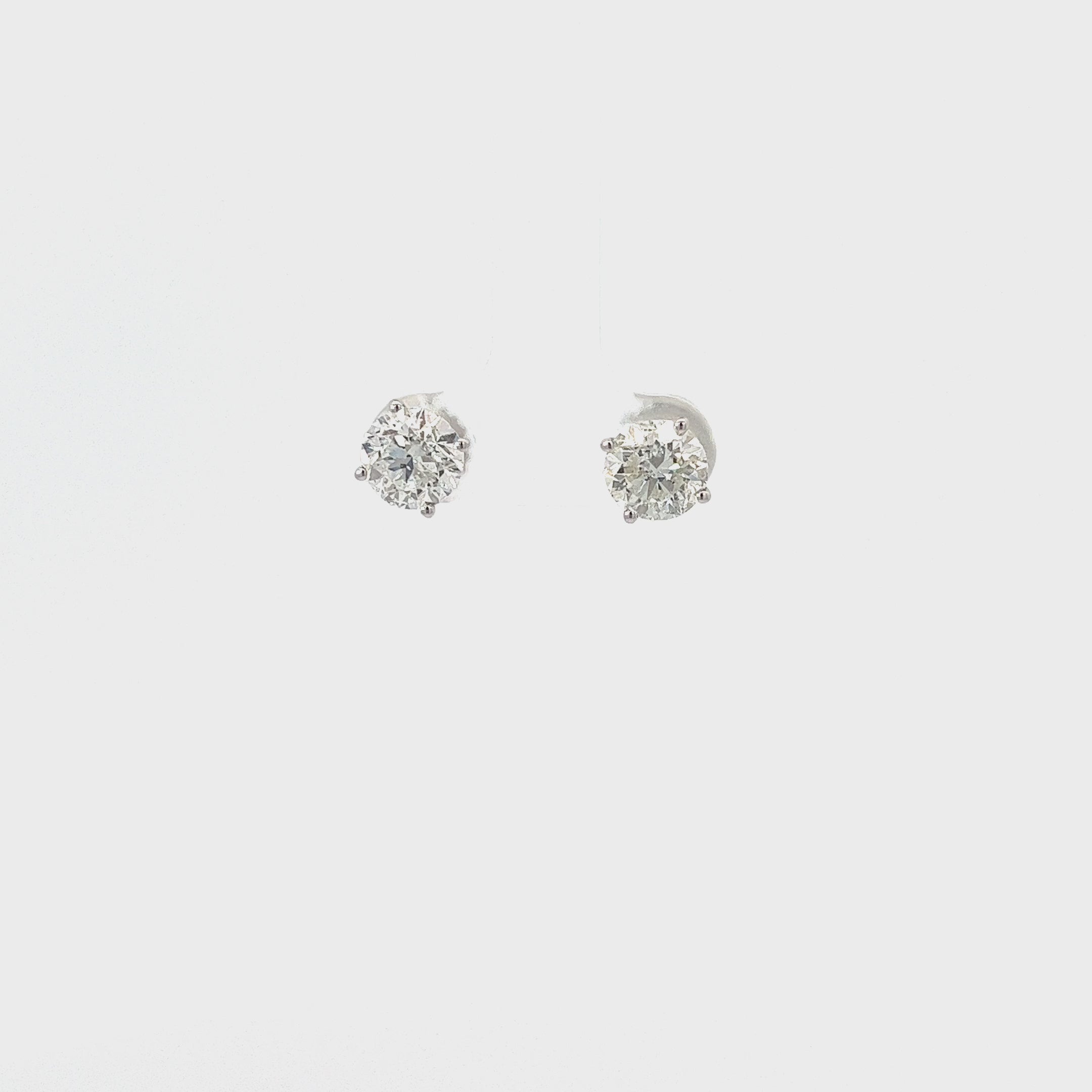 Ladies 14k white gold Diamond Stud Earrings