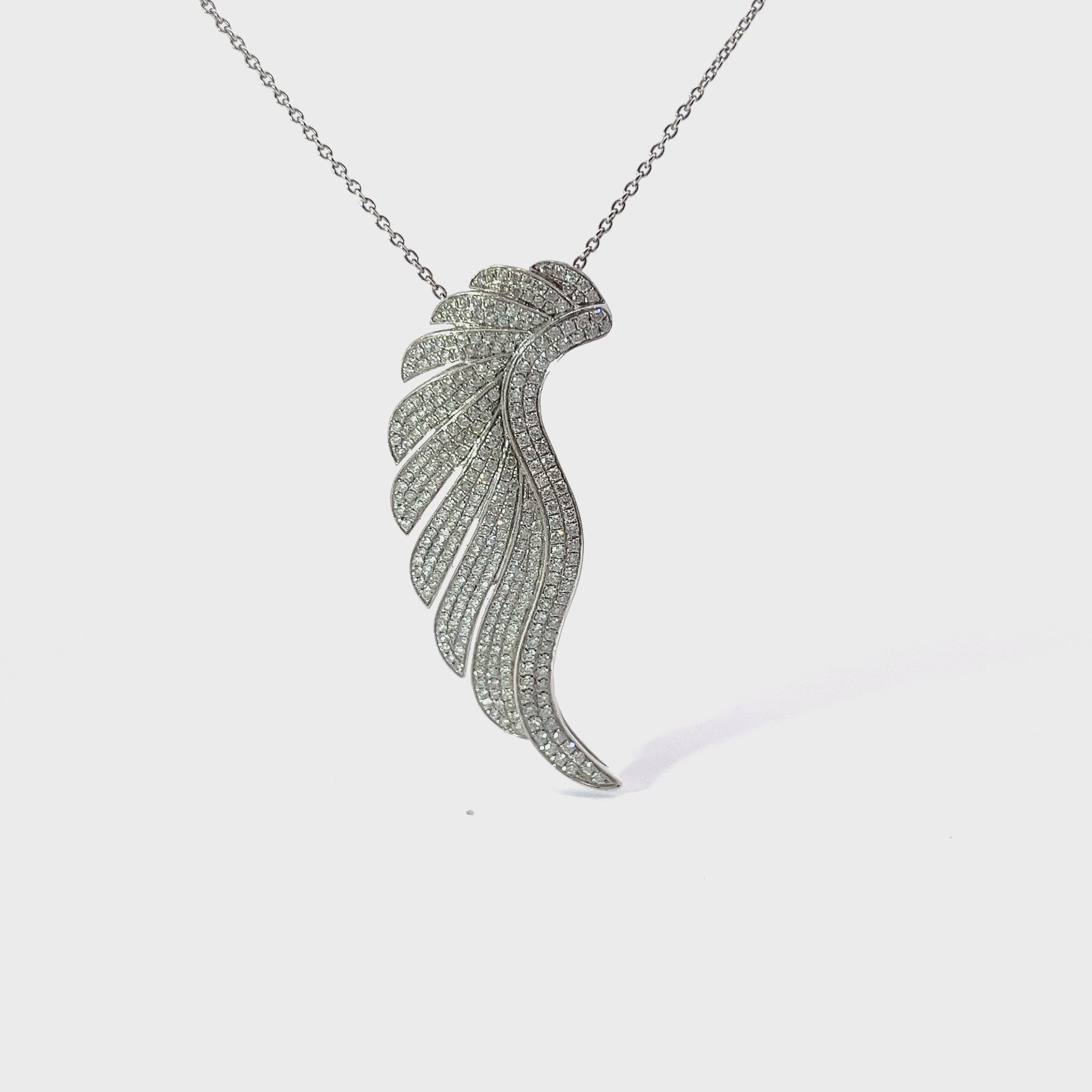18k White Gold 1.93ct F VS2 Round Diamond Angel Wing Necklace