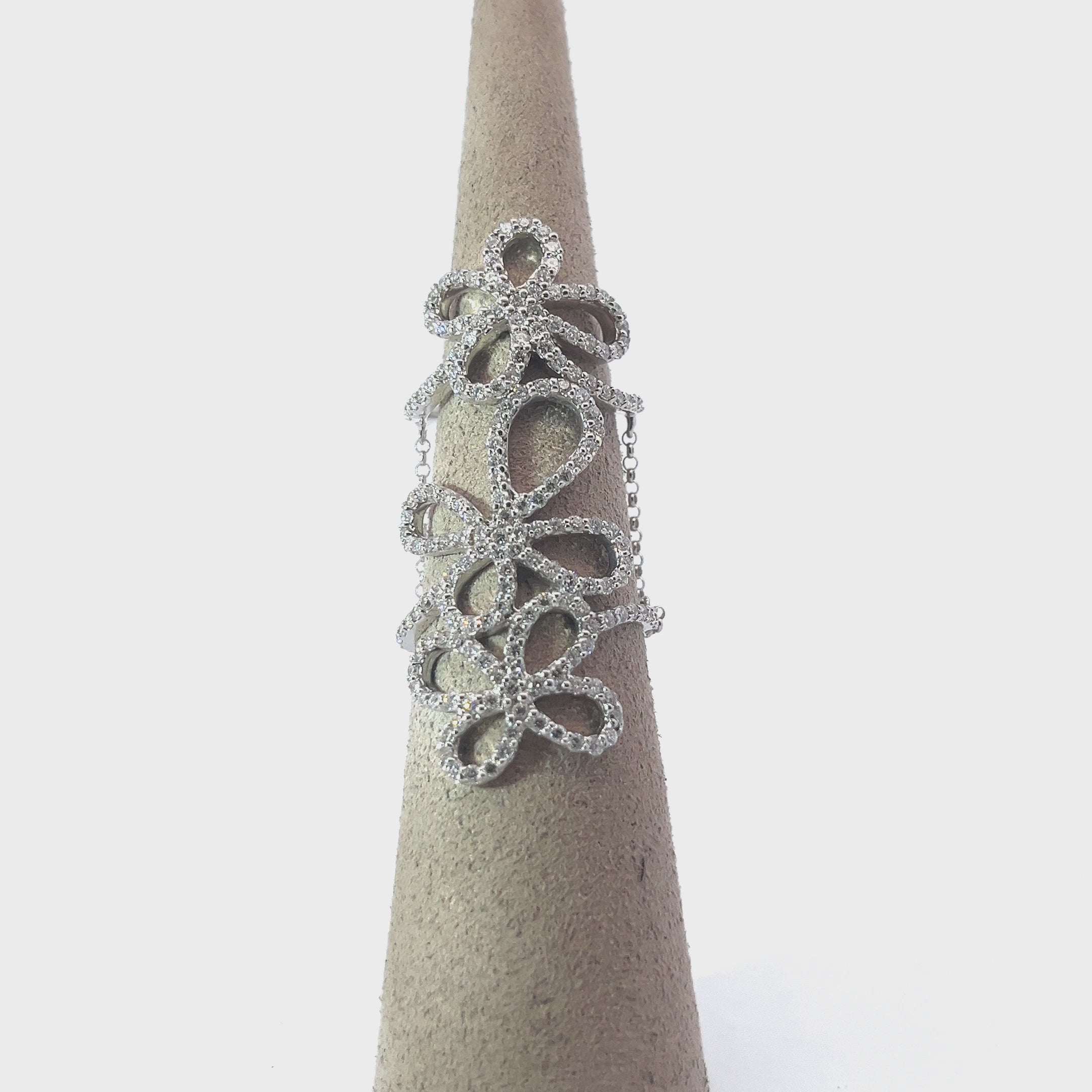14k White Gold 1.50ct G VS2 Three Butterfly 1 Finger 2 Rings