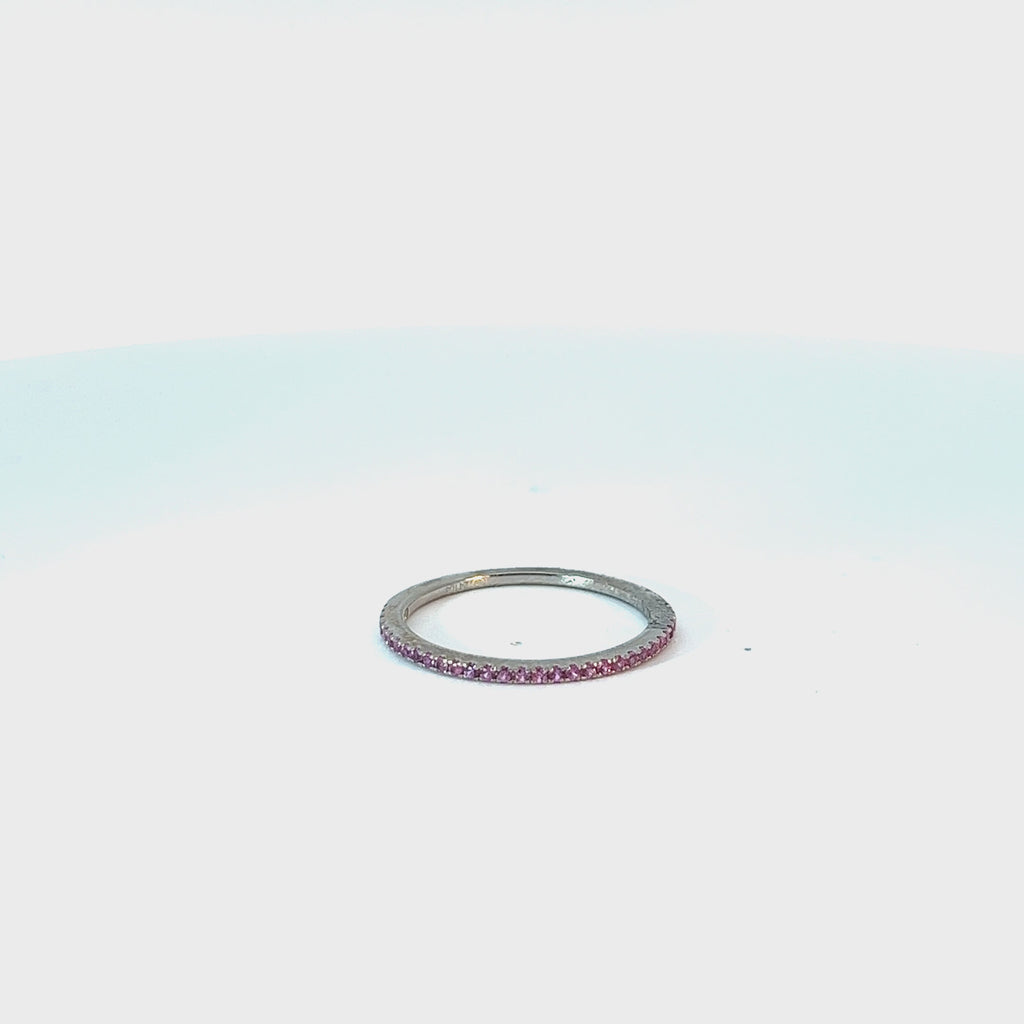 18k white Gold .15ct Round Pink Sapphire Band