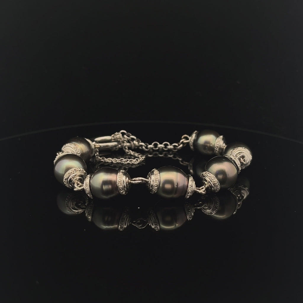 18k White Gold .50ct G VS2 Round Diamond and Tahitian Pearl Bracelet