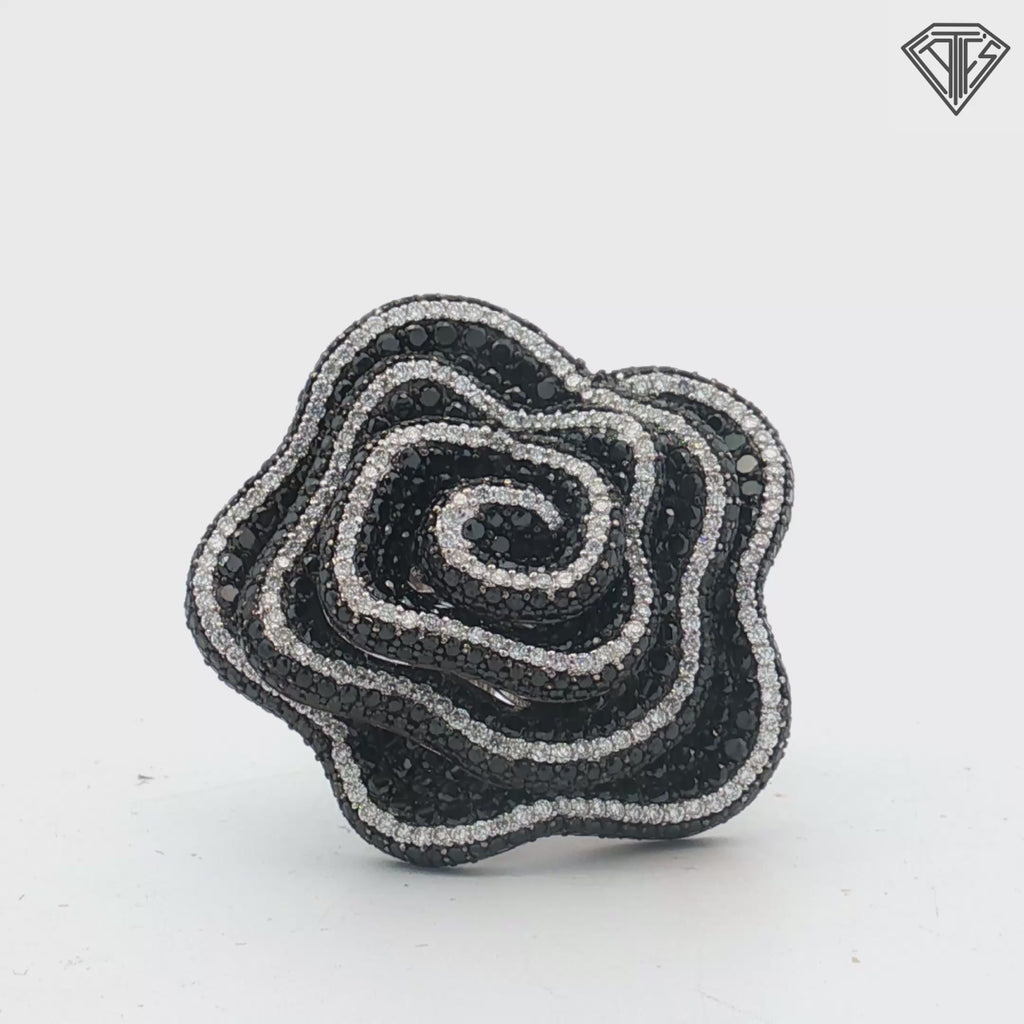 18k White Gold 1.50ct G VS2 Round Diamond /2.75ct Black Diamond Rose Ring Size 5