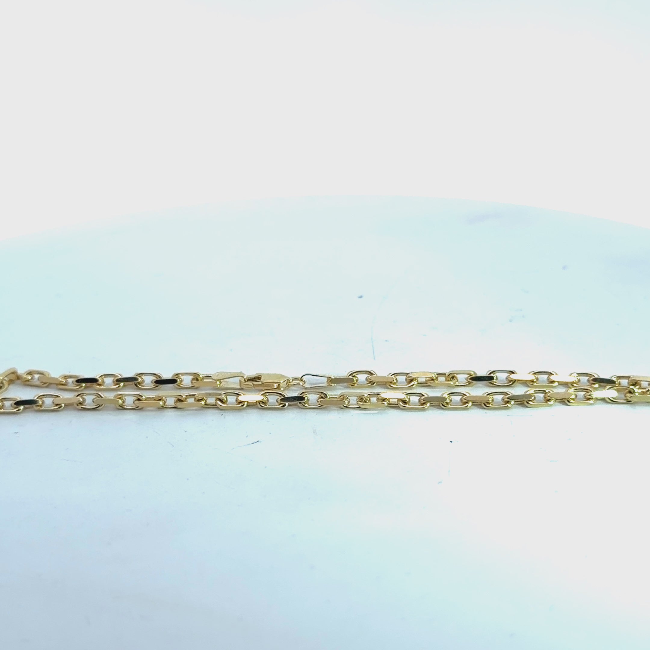 14k Yellow Gold 5.5 gram Hermes Bracelet 8"inch