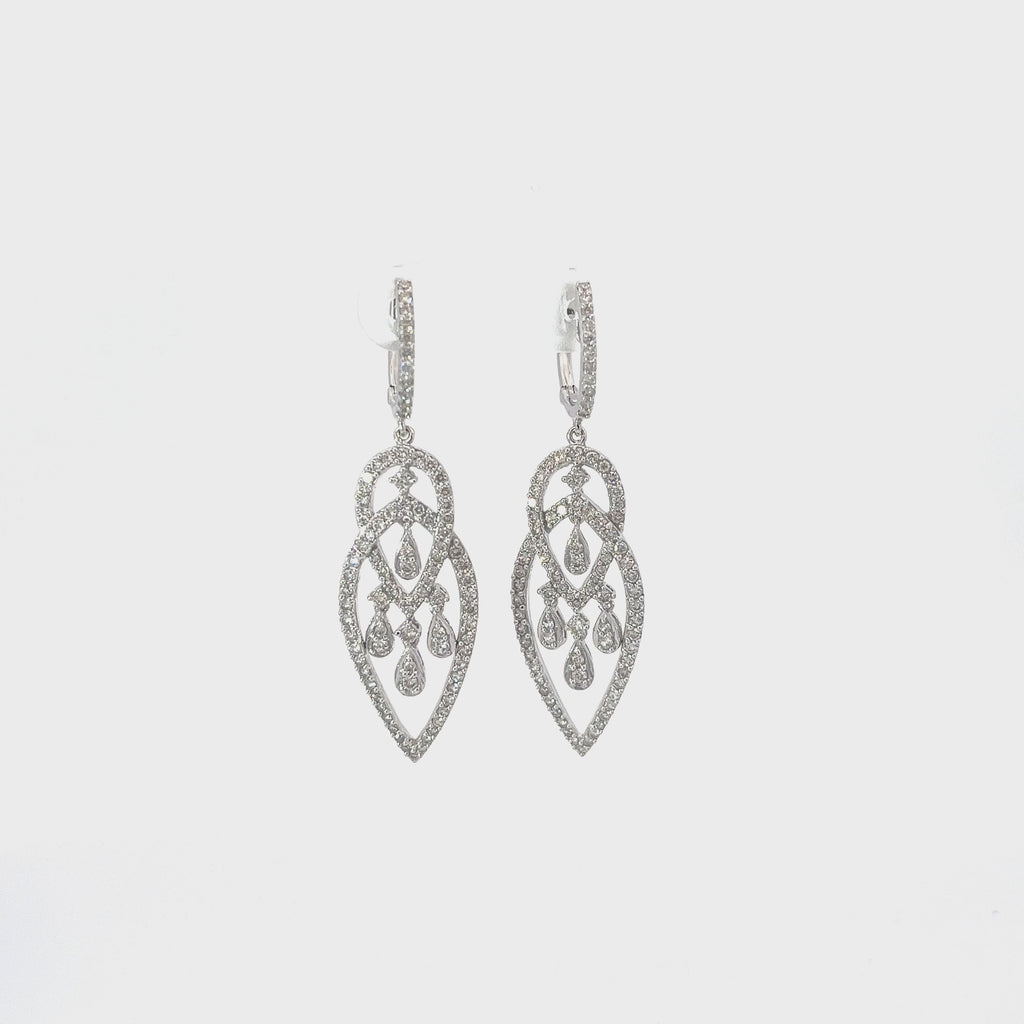 18k White Gold 1.61ct G VS2 Round Diamond Chandelier Earrings.