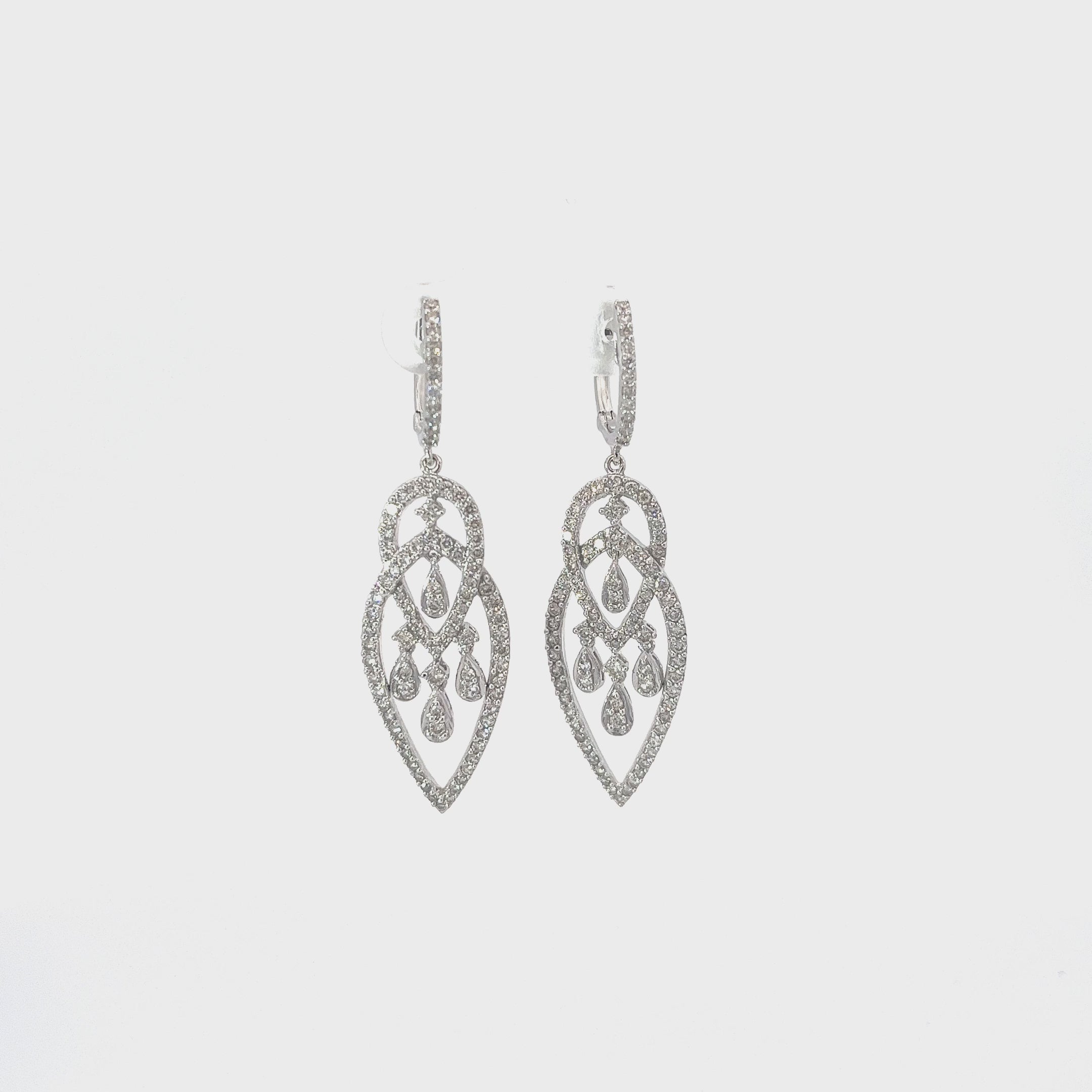 18k White Gold 1.61ct G VS2 Round Diamond Chandelier Earrings.