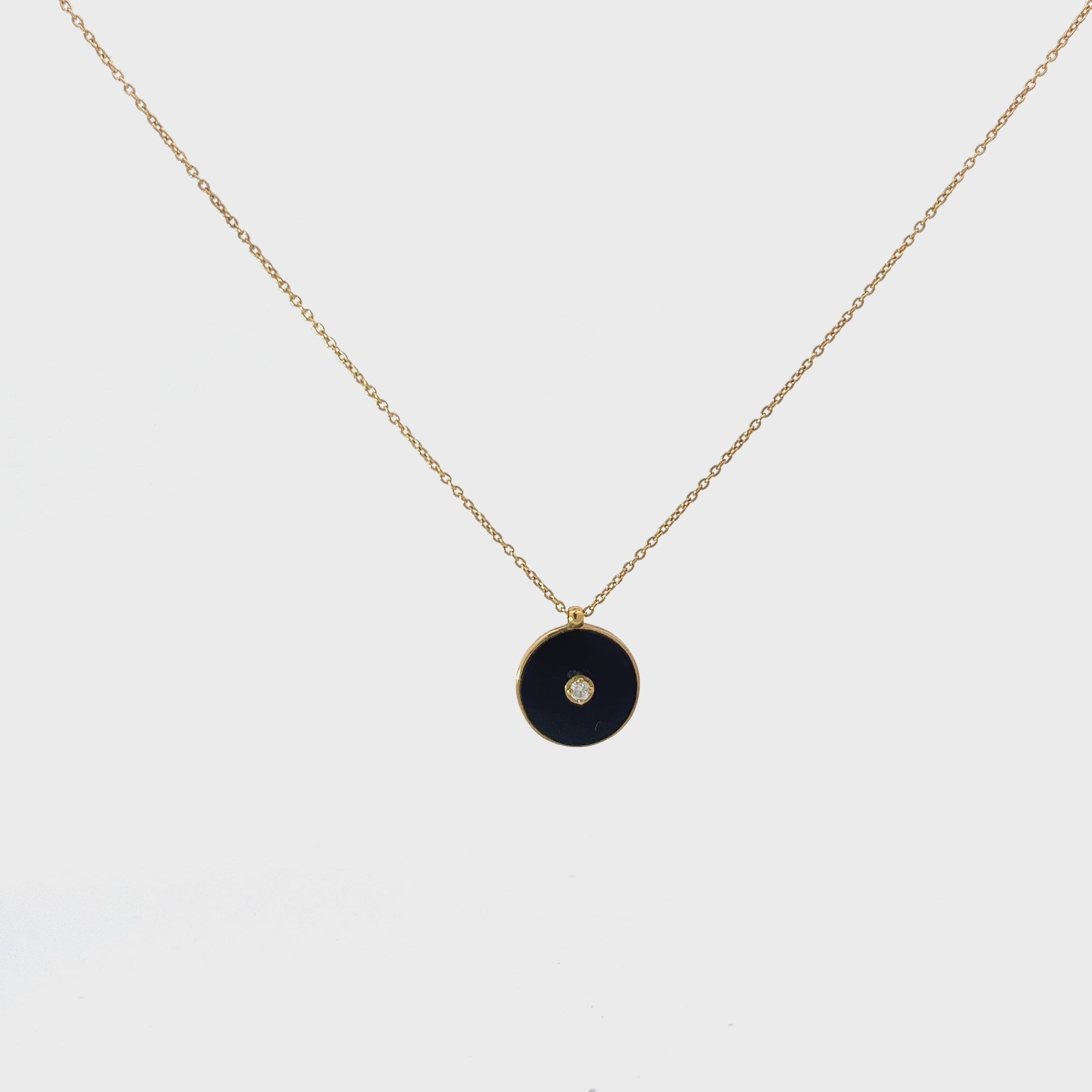 18k Yellow Gold Black Enamel Disc with Round Diamond Necklace 2.9 gram