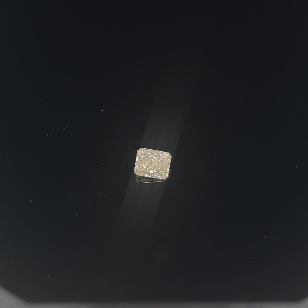 0.95 CUT-CORNERED RECTANGULAR MODIFIED BRILLIANT U TO V RANGE VS1 GIA #1156772373 CERTIFIED DIAMOND