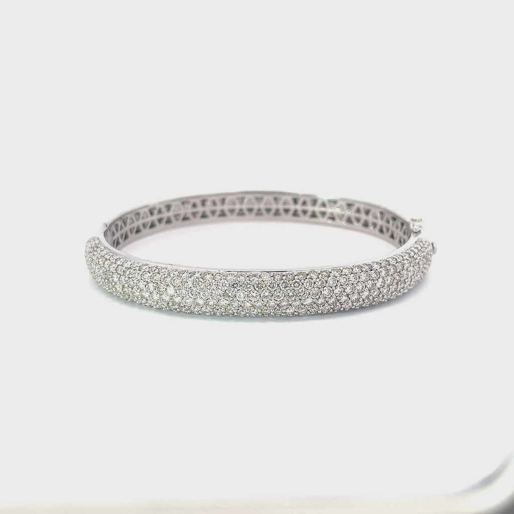 18k White Gold  5.10ct  F VS2 24.3 Gram 8.3 Wide Pave Diamond Bangle Bracelet