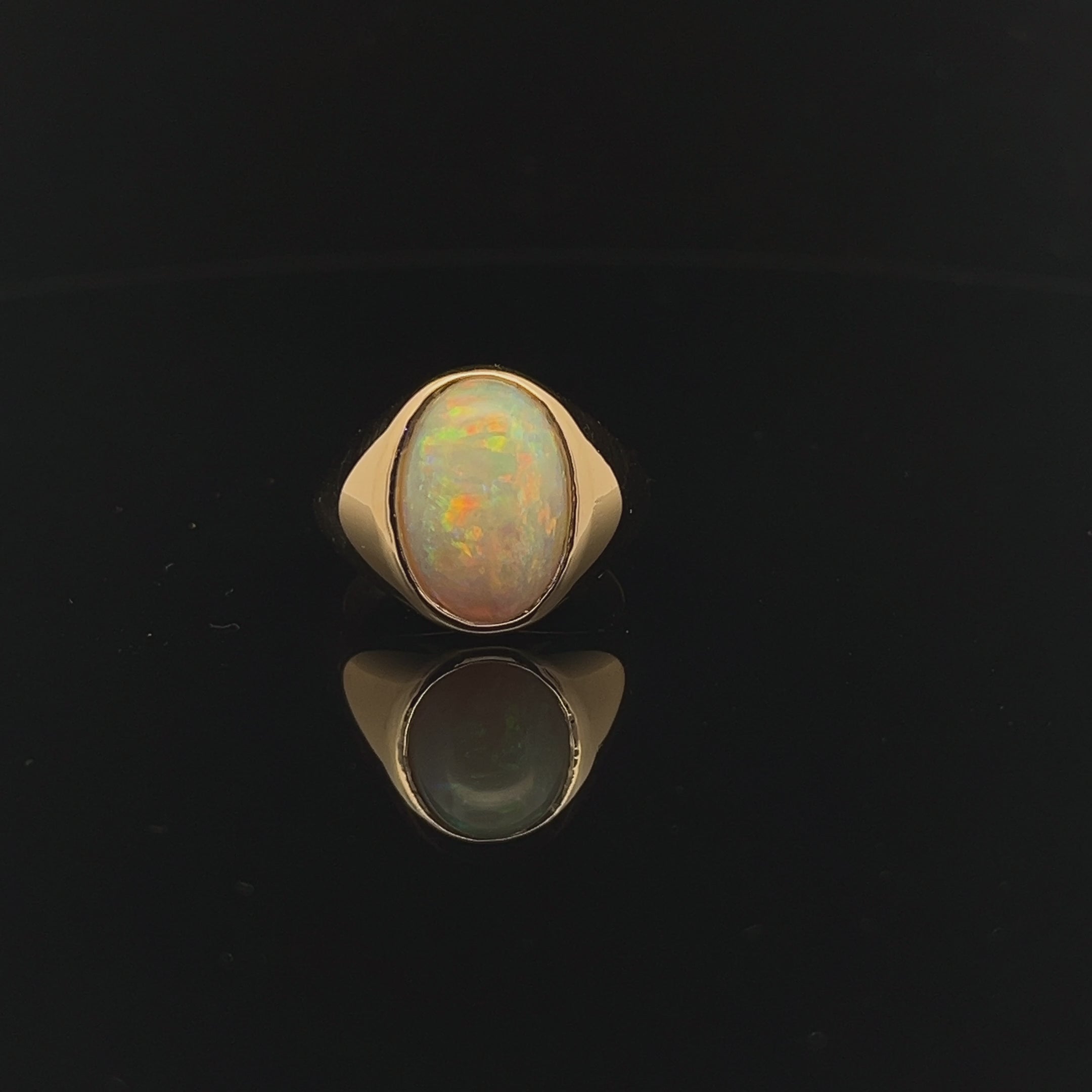 18K YELLOW GOLD 3.68CT OVAL OPAL AAA RING