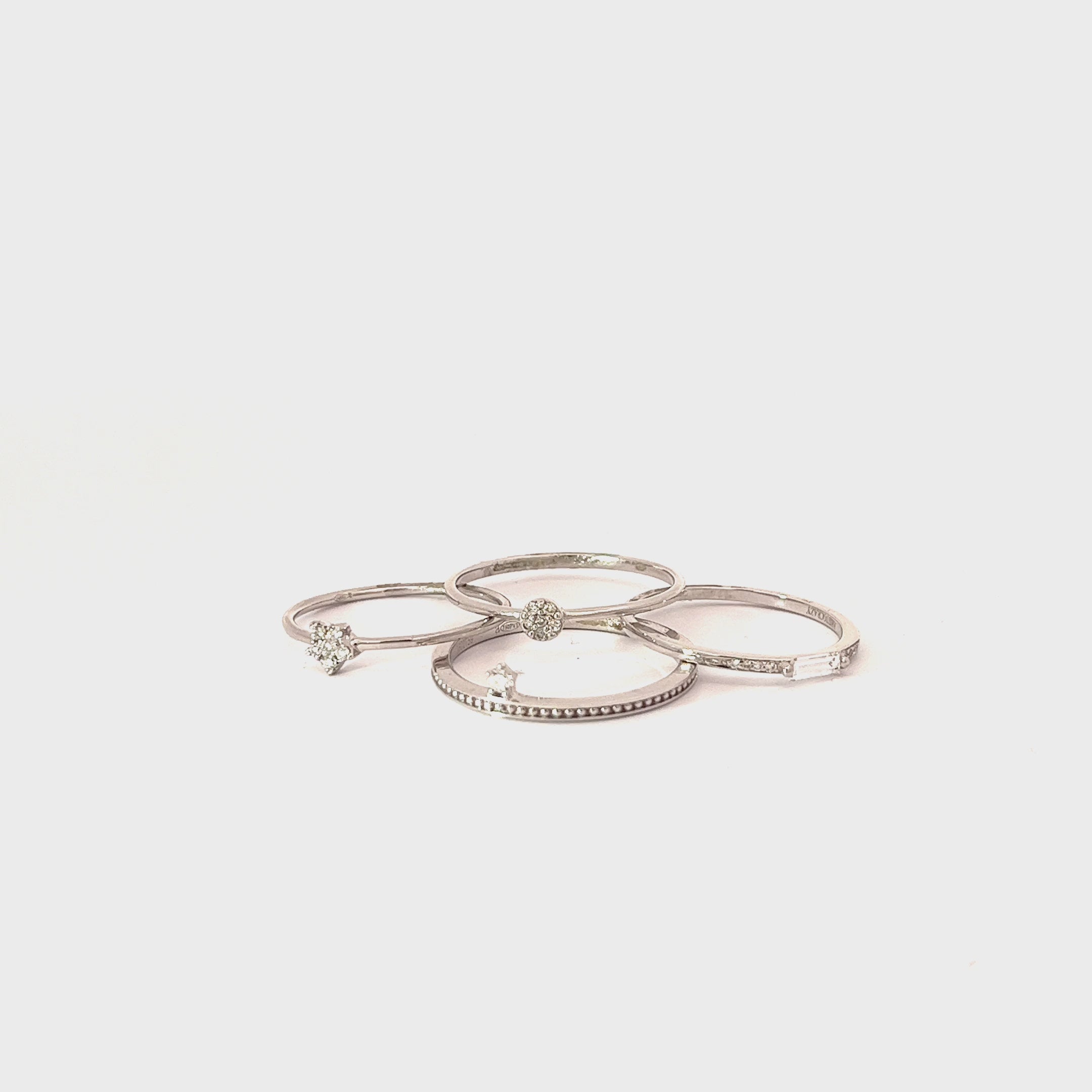 18k white gold .10ct G VS2 Round diamond stackable ring