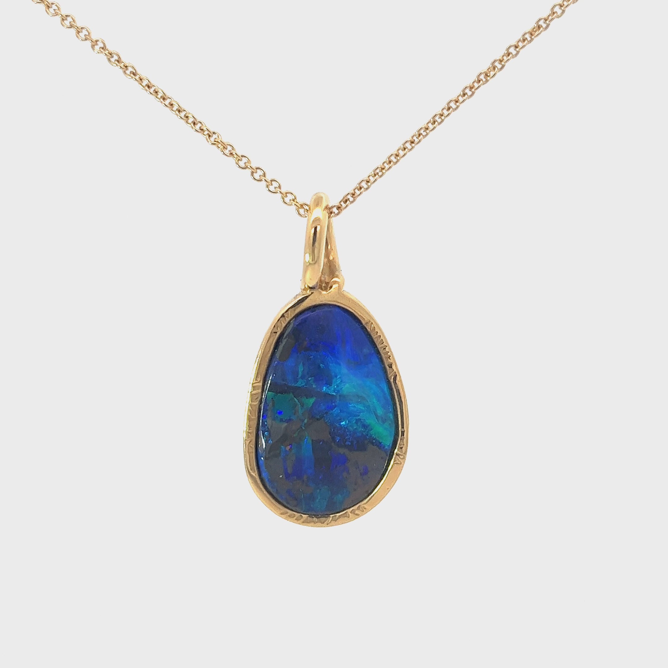18k Yellow Gold  Black Australian Vintage  Opal Necklace