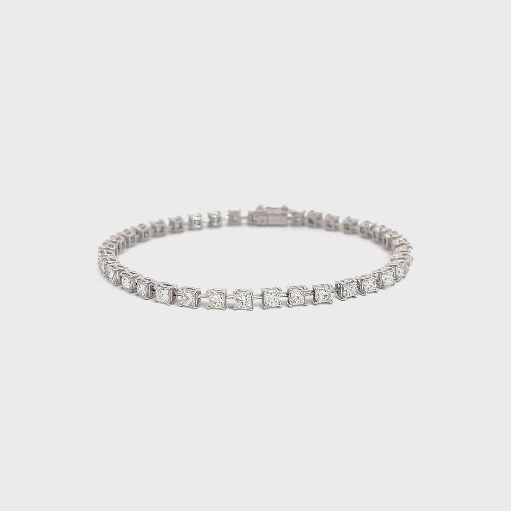 18KW 4.12CT GVS2 PRINCESS CUT DIAMOND TENNIS BRACELET