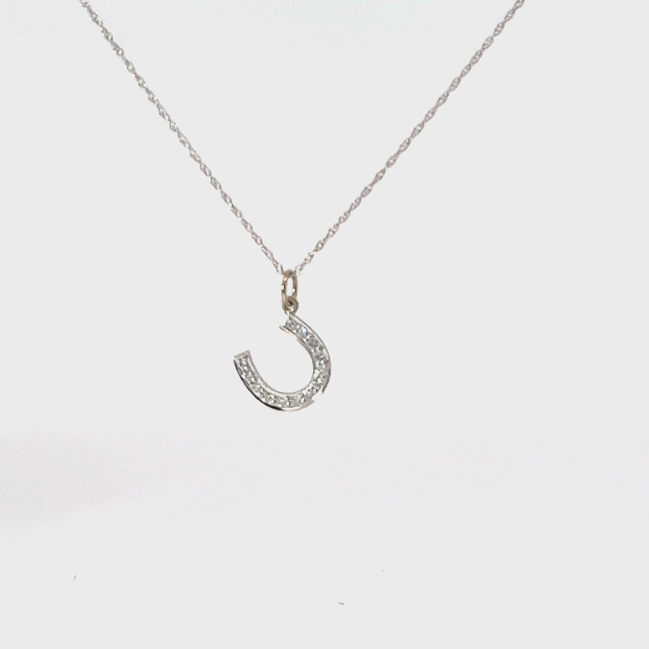 14k White Gold .10ct G SI1 Round Diamond Horseshoe Pendant