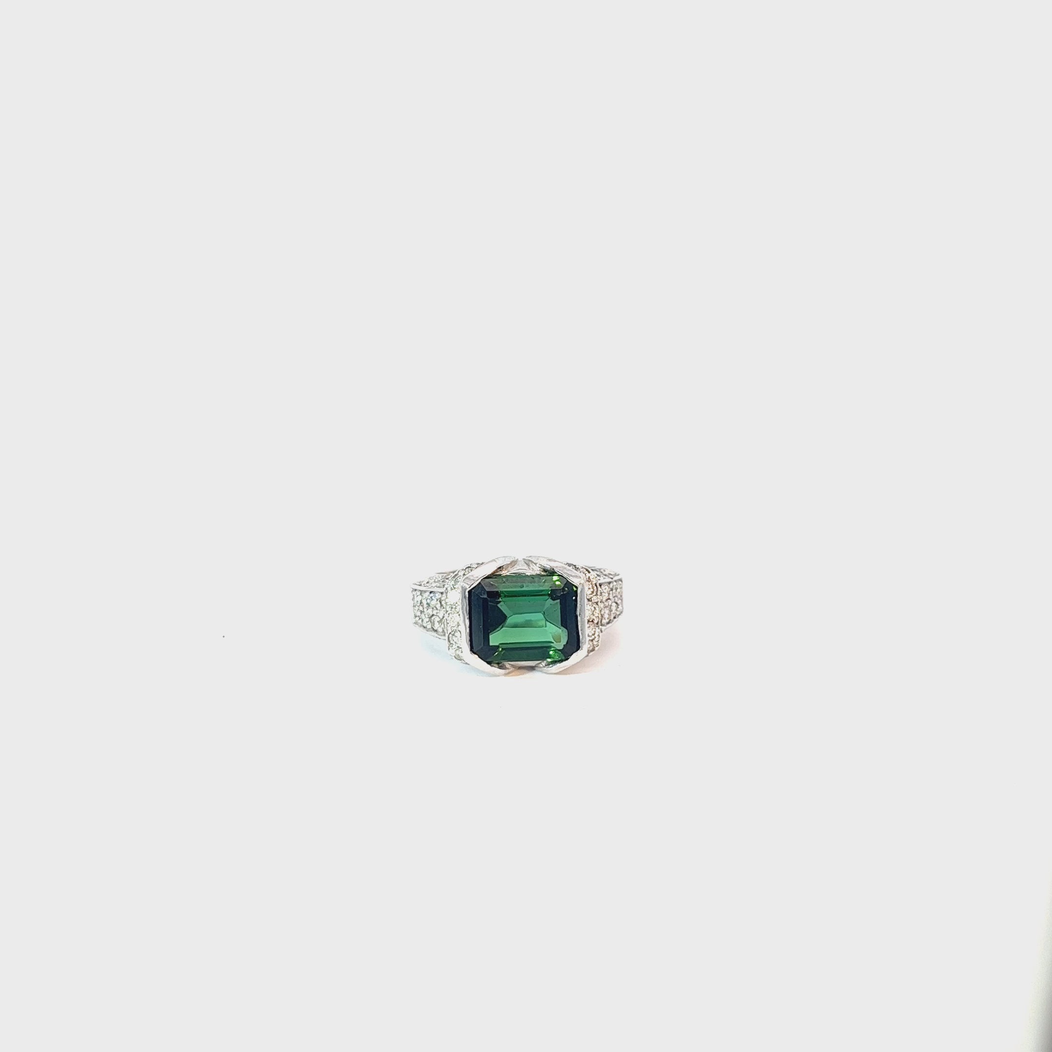 18k White Gold 4.20ct Radiant Green Tourmaline and 1.00 G VS2 Round Diamond Ring
