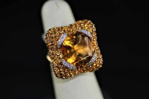 Ladies 14K Yellow Gold Citrine and Diamond ring