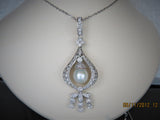 Ladies Vintage 14k White Gold Pearl Necklace