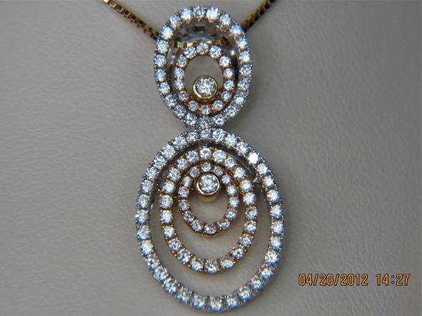 Ladies 18k Tri colored Diamond Necklace