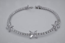 Load image into Gallery viewer, Ladies 14k White Gold Diamond Fashion Bracelet