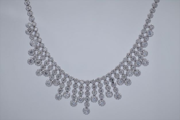 Ladies 14k White Gold Diamond Necklace